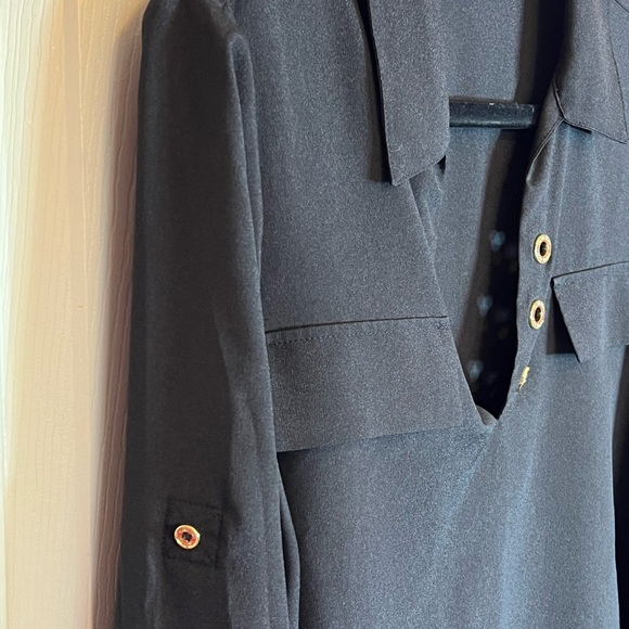 Calvin Klein Black Blouse Dress Shirt Long Sleeved EUC Gold Accent Buttons Sz M - Picture 5 of 11